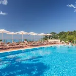 Madrigale Aparthotel