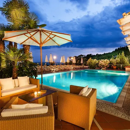 Madrigale Aparthotel 4*