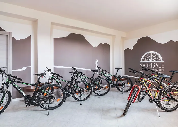 Madrigale Apartahotel Marciaga
