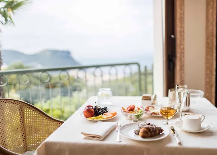 Madrigale Lägenhetshotell